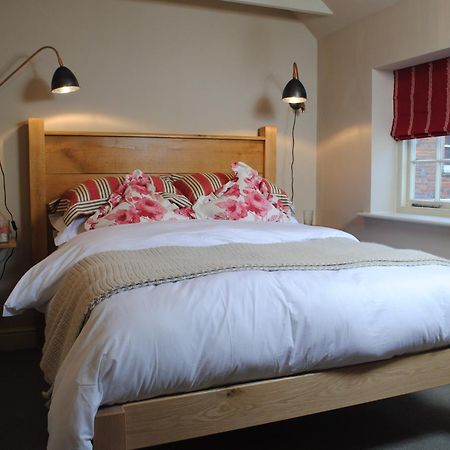 Courtyard Cottages Lymington, 2 Adults Only Buitenkant foto