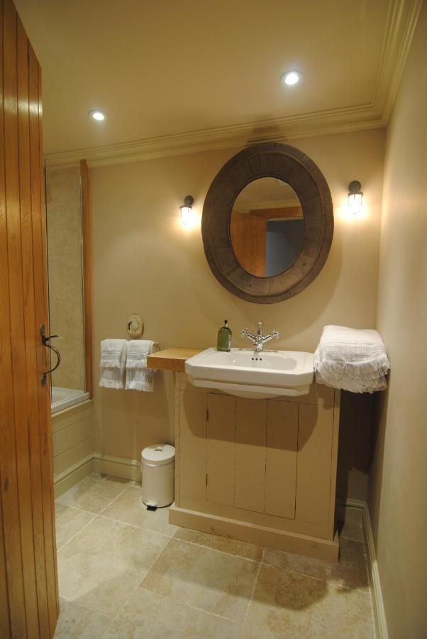 Courtyard Cottages Lymington, 2 Adults Only Buitenkant foto